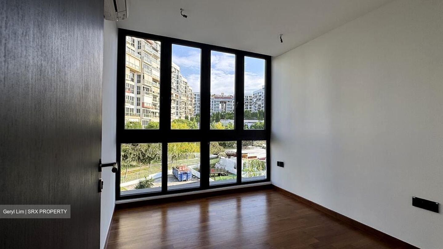 Jalan Loyang Besar (D17), Terrace #498352701